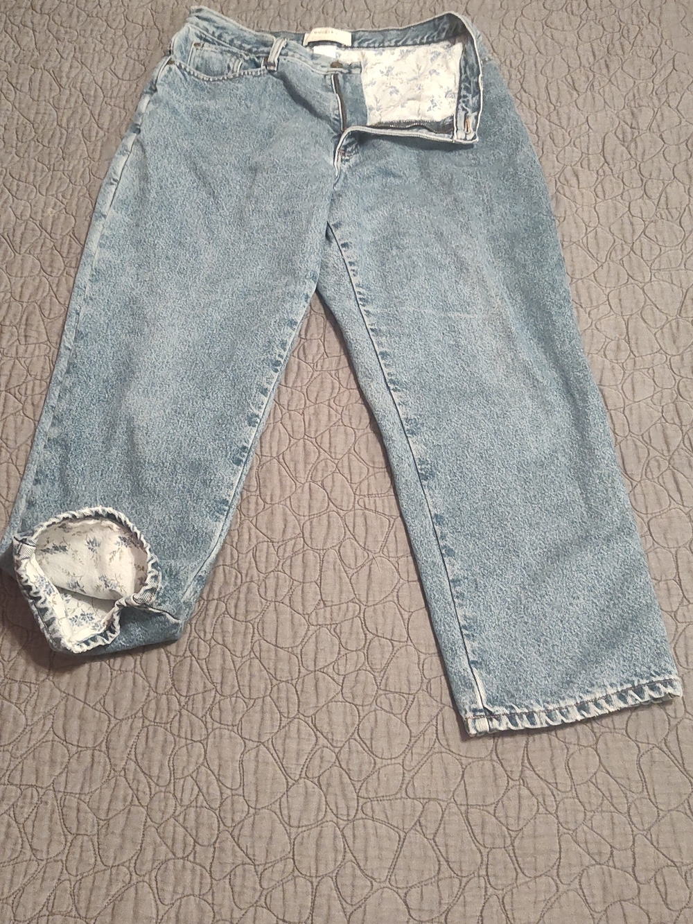 L.L. Bean Women's Light Blue Cotton Lined Jeans Flower Pattern Size 16 Petite